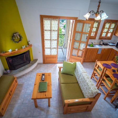 Olive House In Damouchari With A Sea View - Delicious Houses 外观 照片
