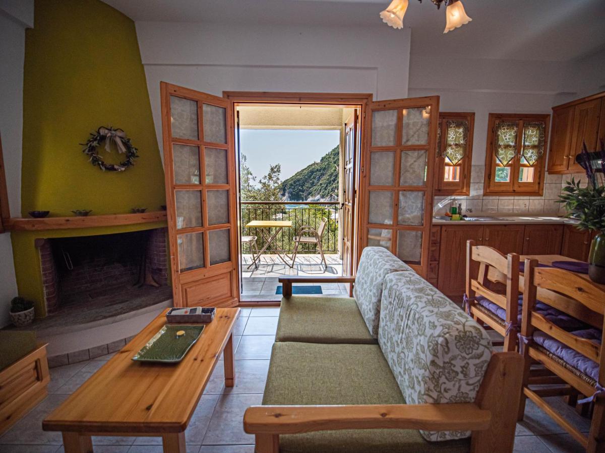 Olive House In Damouchari With A Sea View - Delicious Houses 外观 照片